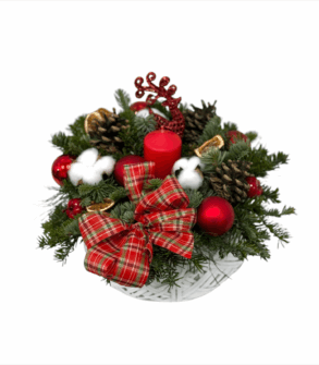 Aranjament în cos de Rachita cu brad și lumânare