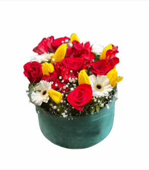 Cutie cu lalele și trandafiri