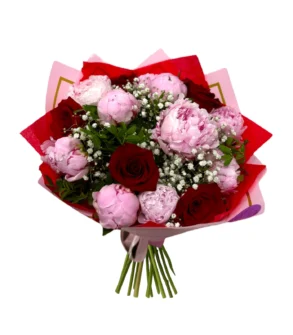 Buchet deosebit Bujori și Trandafiri roșii